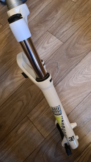 Rockshox sales xc30 pret